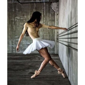 EA Lam @ ericandanna lam  DancerBallerinaModel Arianni Martin @ariannimartin1992 • Dancer of Ballet