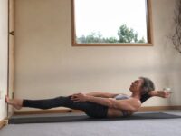 Gabrielle Edwards Yoga @gabrielle edwards yoga Day 22 startatthewall with @cyogalife legbehindthehead suptabhairavasana