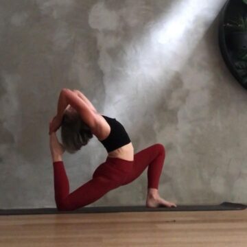 Gabrielle Edwards Yoga @gabrielle edwards yoga Its still January 1 right Day 1
