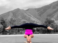 Jaime Griffiths @dancingjaime Sharing another headstand because its funkyheadstandfriday time Join