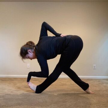 Jenna @bionic yogi Happy Tuesday Forward Bend pose variation for SISTERHOOD week