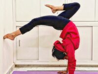 Jyoti Juneja @yogagirl jyoti Arrow pose in handstand backbend Is pose mein
