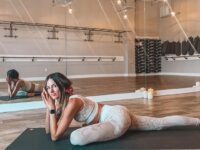Kate Amber Yoga Instructor @yogawithkateamber Do you LOVE or AVOID