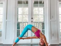 Kate Amber Yoga Instructor @yogawithkateamber New Twist Yoga Class is