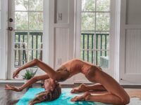 Kate Amber Yoga Instructor @yogawithkateamber Your Monday Challenge Today in