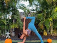 Leilani Hawaiʻi @yoga leilani Day 4 of aLoveForEarth2 with Dolphin pose Here