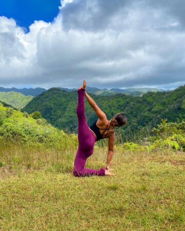 Leilani Hawaiʻi @yoga leilani Letting go means to be free and open
