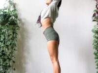 Liz Lowenstein Yoga Wellness @mizliz Playing with handstand shapes