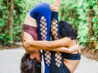 Liz Lowenstein Yoga Wellness @mizliz Throwback to years ago when