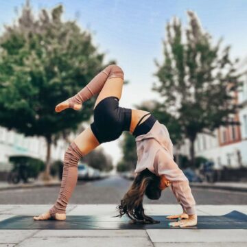 London Yoga And Nutrition I am love ⠀⠀⠀⠀⠀⠀⠀⠀⠀⠀⠀⠀ ⠀⠀⠀⠀⠀⠀⠀⠀⠀⠀⠀⠀ ⠀⠀⠀⠀⠀⠀⠀⠀⠀⠀⠀⠀