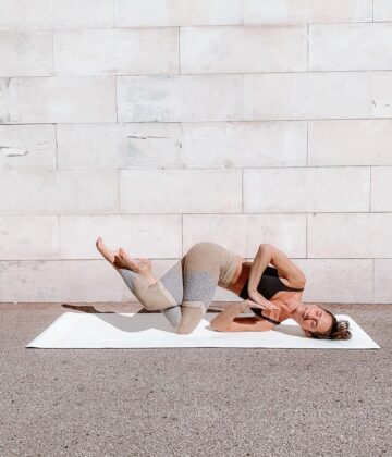Michelle ☼ Yoga @michellestaudenherz Day 7 UnexpectedAsanas⁣⁣⁣⁣⁣⁣⁣⁣ ⁣⁣⁣⁣⁣⁣ ⁣⁣⁣ Pose