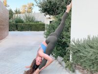 Michelle ☼ Yoga Travel @michellestaudenherz Become like a bird⁣