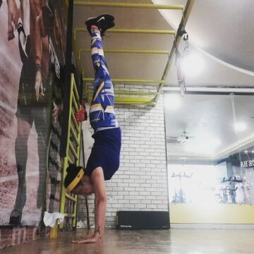 My yoga journey @laxmimoves Gym moment Handstand practice hand strengthing Today