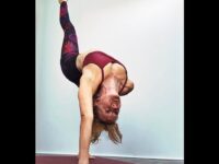 Nadia Ljungberg @annecyogagirl Day 23 of yogiperspective with @cyogalife ekapadaekahastaurdhvadhanurasana I