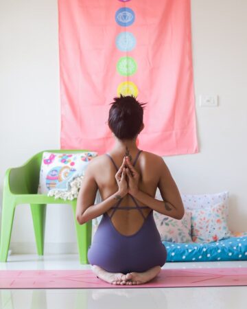 Namita Lad @the humble yogini New Yoga Challenge Announcement 1 5th December yogisreflectindec Having