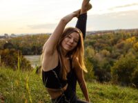 Natalie Online Yoga Coach ☽ @nataliee yoga ᵂᴱᴿᴮᵁᴺᴳ You hold the
