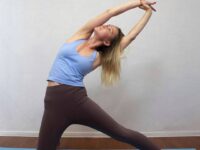 Olga Yoga 🧘‍♀️💜🕉️ @lyolya yoga Day 1x20e35x20e3 of BackOnTrack with @cyogalife