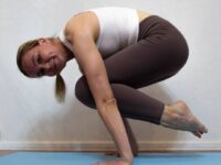 Olga Yoga 🧘‍♀️💜🕉️ Day 1x20e30x20e3 of CoreUproar with @cyogalife