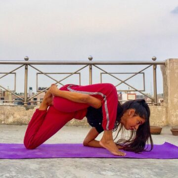 Rakhi Sharma @ spiritual therapy Am still a beginner postoftheday yogalife yoga yogaeverydamnday