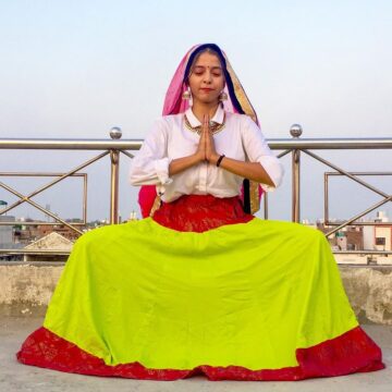 Rakhi Sharma @ spiritual therapy I am Indias daughter daughtersday postoftheday yoga yogainspiration