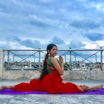 Rakhi Sharma @ spiritual therapy Namastey Splits are my personal favourite yogalife