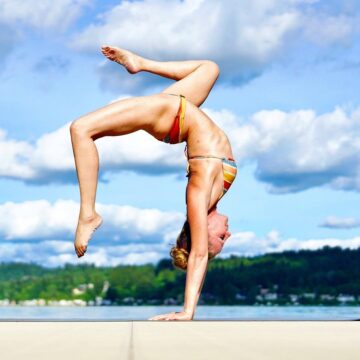 Robin Martin @robinmartinyoga Handstand Today is day 3 of MayIBeMobile and
