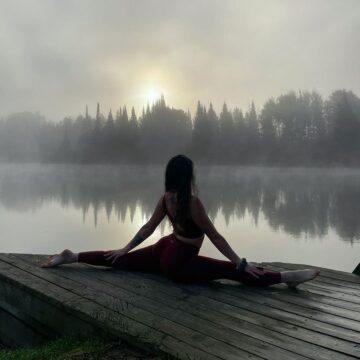 Samantha Lee Miller @samanthalee yoga Are you an active dreamer I know