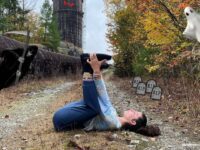 Samantha Lee Miller @samanthalee yoga SpookyAirialYogis October 27 31 Day 3 Dead Bug