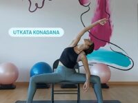Sofia Chavez @sofiayoga El yoga restaurativo busca la relajacion fisica mental y