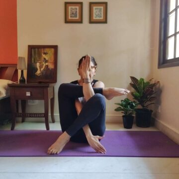 Suman Chhabria @yogaanaya The Pretzel yoga pose targets pelvic muscles and