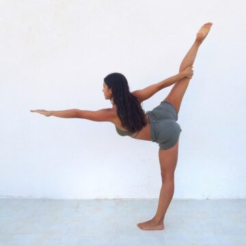 Suzy Yoga Tutorials @bringmeyoga How to start a home yoga
