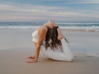 TARRYN Yoga Wellness @namastarryn In some way your past