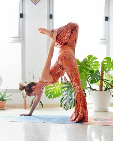 YOGA FITNESS INSPO @yogafitstore Yoga not only allows you