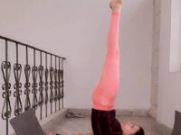 Yoga girl Shama @peaceful yogini  shama 𝐃𝐚𝐲 𝟓 of chakraactivatingyoga I