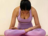 Yogini Konchari Yoga Girl @yoginikonchari तुलासन Tolasana is an advanced