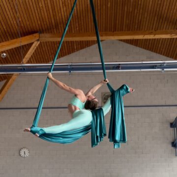 aerialsilks aerialacrobatics split backbend acrobatics contortion