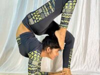 support @soul with yoga daily new yoga posture credit to @ theyogagirl