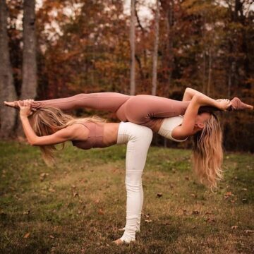 yogagirls @yogagirlstv Todays yogi superstars @northcarolina yogagirl @jenna hewitt Follow @yogagirl
