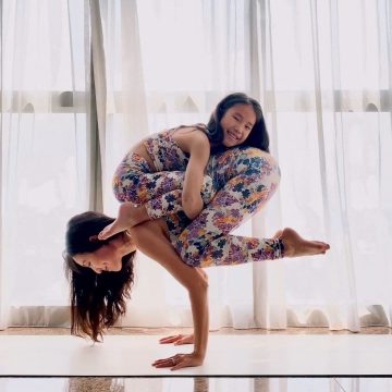 yogagirls Adorable Todays yogi superstar @jiminyoga ⠀ Follow @yogagirlstv⠀ F
