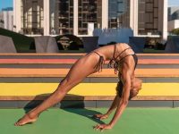 yogagirls Todays yogi superstar @whatgibbs ⠀ Follow @yogagirlstv⠀ Follow @yogagirlstv