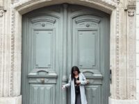 Βούλα Βλ @stavr0u laki The door                                                 • • • paris travel
