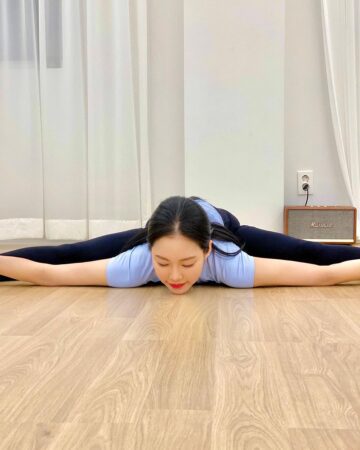 한소이 Yoga Instructor @soif 바닥 참 따뜻하다 울루루요가 등 말고 배