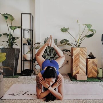 ᴋᴀᴛ 𝐲𝐨𝐠𝐚 𝐦𝐨𝐯𝐞𝐦𝐞𝐧𝐭 @yogatrinaa Im obssessed with seeing women