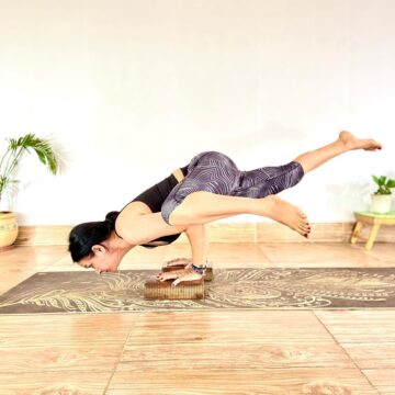 𝑀𝑒𝑒𝓃𝒶 𝒮𝒾𝓃𝑔𝒽 @meena yoga life maytheforceofyoga Day 2 May the force of yoga