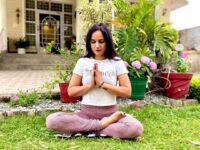 𝑀𝑒𝑒𝓃𝒶 𝒮𝒾𝓃𝑔𝒽 @meena yoga life repost @kaimyyogajourney Day 1 of bhaktithepowerofdevotion Pose List