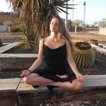 𝑨𝒅𝒓𝒊𝒂𝒏𝒂 Yoga @artofbeing am If you stop identifying with things that you