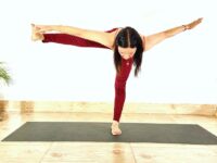 𝕄𝕖𝕖𝕟𝕒 𝕊𝕚𝕟𝕘𝕙 @meena yoga life Day 8 of AlotofDifferencesToCelebrate2 Balanced with the pose